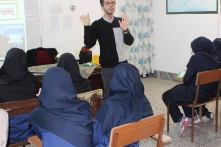 تدریس معلم مرد در تمام دبیرستان‌های دخترانه ممنوع است