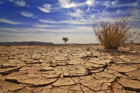 افزایش ۲.۱ درجه‌ای دما در ایران و کاهش ۲۱ درصد بارش‌ها در کشور/وجود ۸ عنصر سنگین در آب‌های ژرف