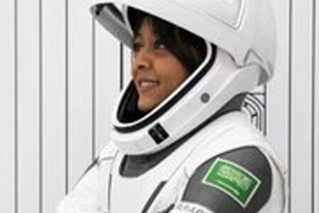 اولین زن فضانورد عربستانی به فضا رفت