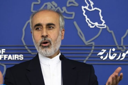 کنعانی به فرانسه: نام خلیج فارس را درست بگویید