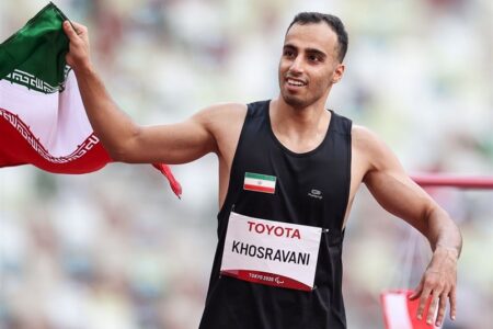 مدال نقره پارا دوومیدانی جهان بر گردن خسروانی