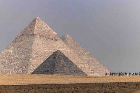 ۲۵ گردشگر ایرانی در نخستین پرواز به مصر خواهند رفت