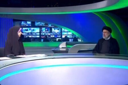 رئیس‌جمهور: دولت منتقدان را بی‌شناسنامه نخوانده و انتقادات را با دلسوزی می‌پذیرد