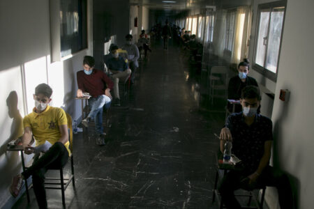 کنکوری‌هایی که به نمره خام و سوابق تحصیلی اعتراض دارند، بخوانند