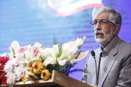 حداد عادل: بیچاره‌هایی که برای تحریم ایران به آمریکا التماس می‌کردند، سیلی محکمی خوردند
