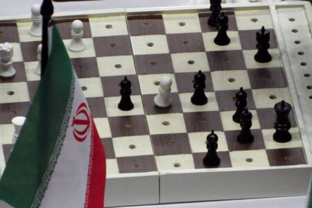 نشان طلای آسیایی برگردن شطرنحج باز آذربایجان‌شرقی