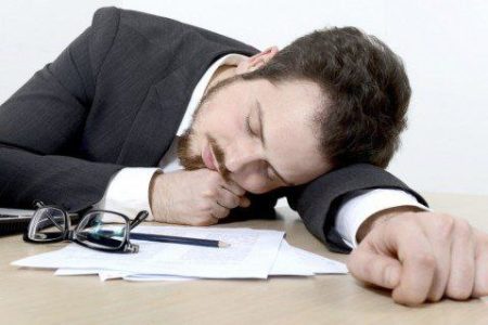 ۷ هشدار برای کسانی که مدام احساس خستگی می‌کنند