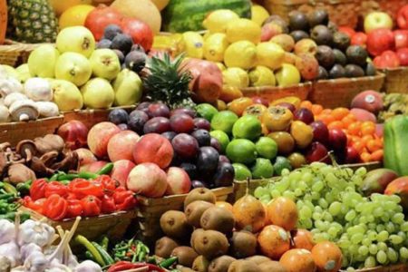 اگر رژیم لاغری دارید، حتما روزی یک واحد از میوه های سیب، کیوی، گلابی و یا پرتقال در میان‌وعده صبح یا عصرتان بخورید.