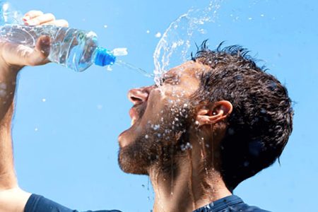 چگونه از گرمازدگی نجات پیدا کنیم/علائم سکته گرمایی