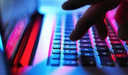 وزیر ارتباطات: زمان انتخابات حملات سایبری متعددی داشتیم که همگی دفع شدند