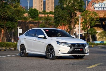 شرط داشتن گواهینامه برای دریافت خودرو باطل شد .