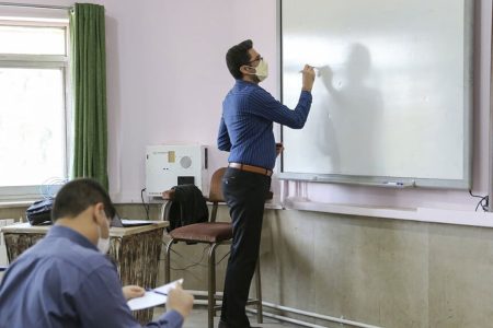 تایید ۷ هزار داوطلب ردشده در گزینش معلمی/ متقاضیان تا سال آینده جذب می‌شوند