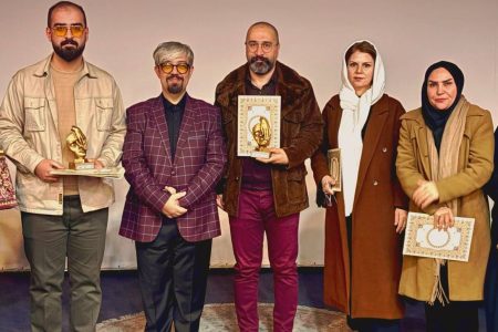 کارگردان جوان اسکویی رکورددار جوایز جشنواره نمایشنامه‌خوانی «شکلک» شد